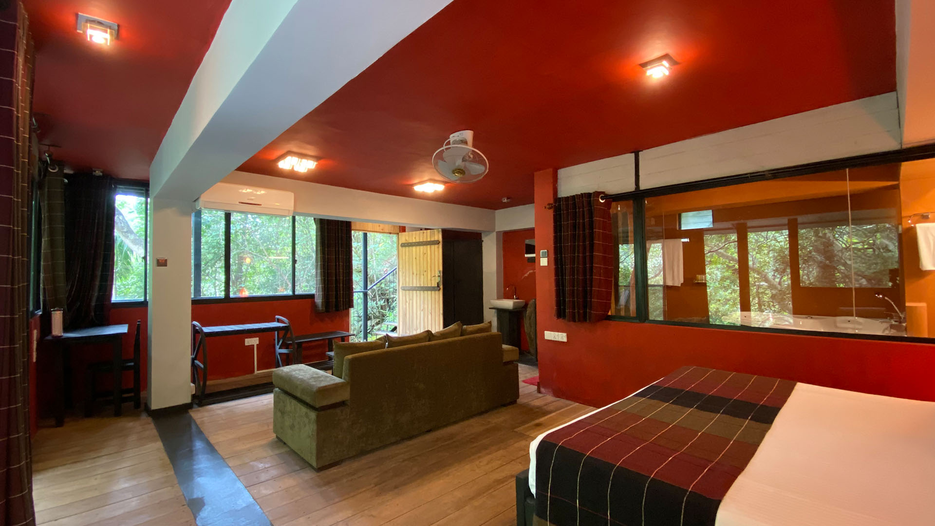 Romantic River Suite in The Glenrock Luxury Nature Resort, Belihuloya
